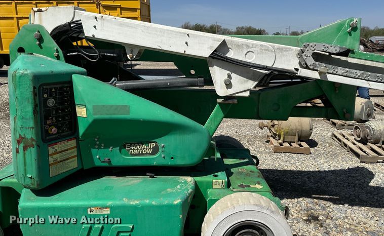 image for item EH5454 2008 JLG E400ajp boom lift