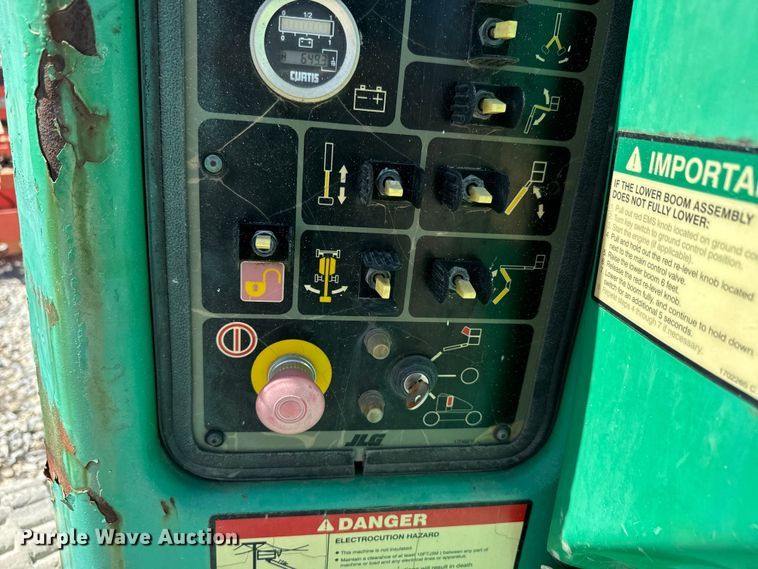 image for item EH5454 2008 JLG E400ajp boom lift