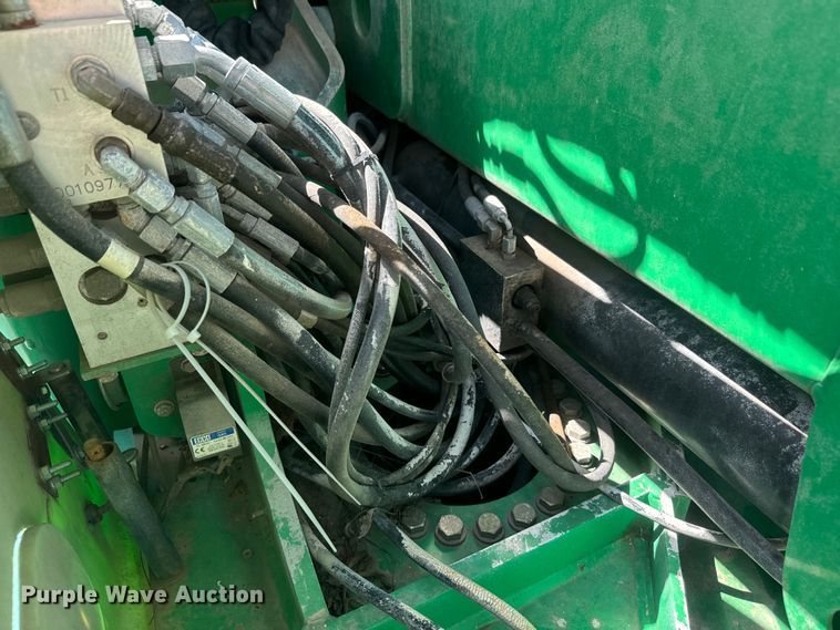 image for item EH5454 2008 JLG E400ajp boom lift