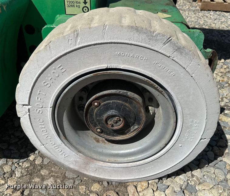 image for item EH5454 2008 JLG E400ajp boom lift