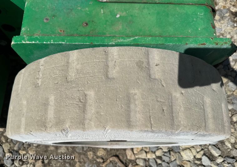 image for item EH5454 2008 JLG E400ajp boom lift