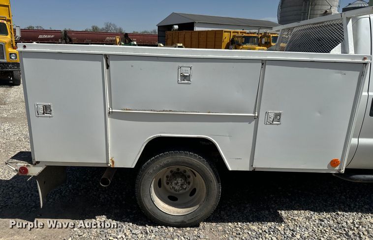 image for item EH5455 2011 Ford F450 Super Duty XL 