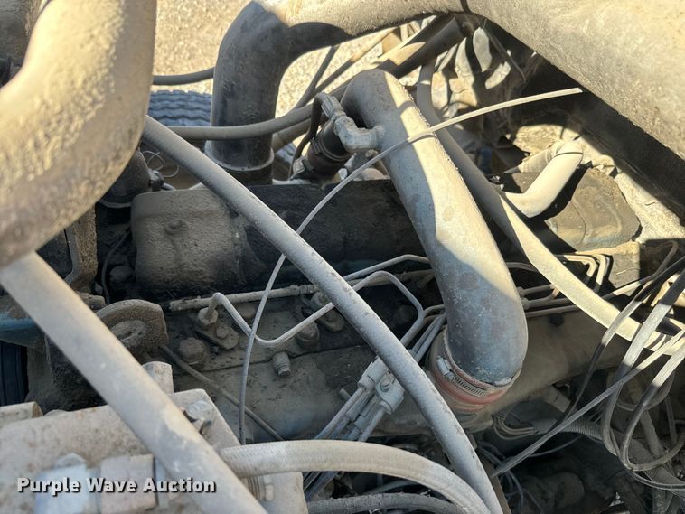 image for item EH5457 1978 International  grain truck