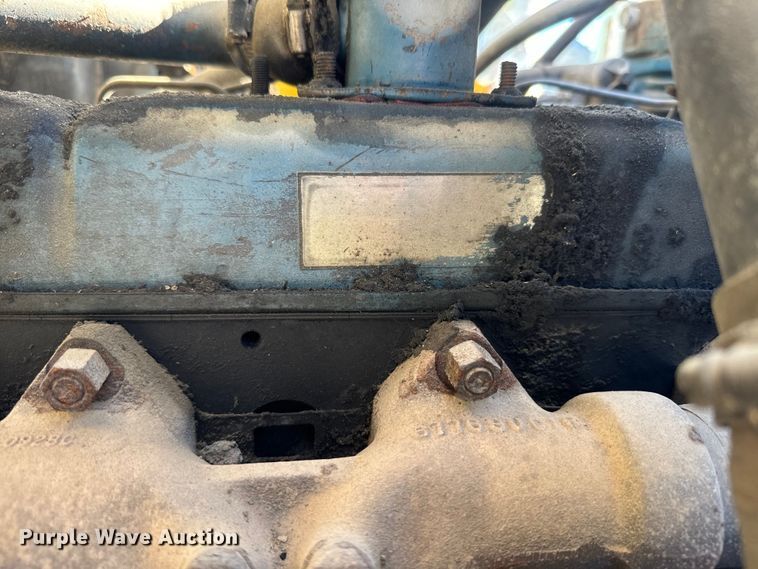 image for item EH5457 1978 International  grain truck