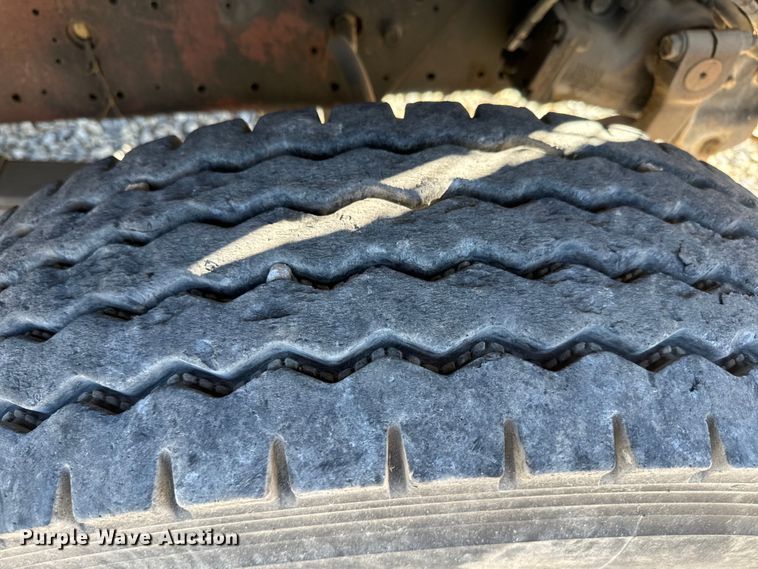 image for item EH5457 1978 International  grain truck