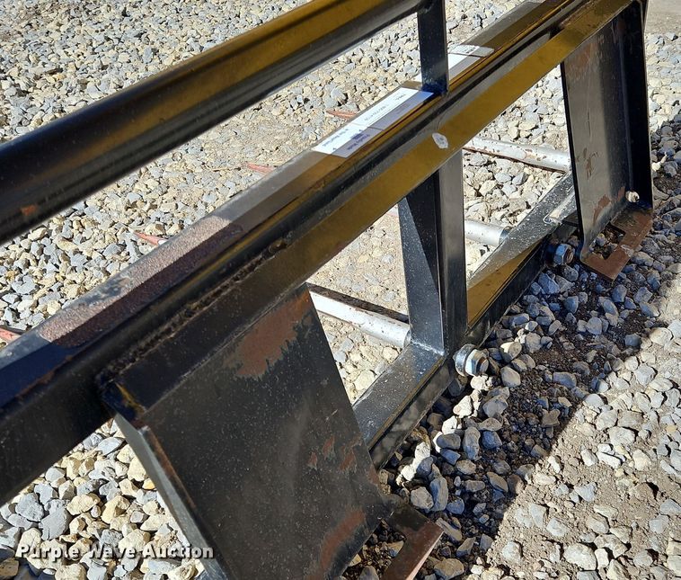 image for item EH5458 Bale spear