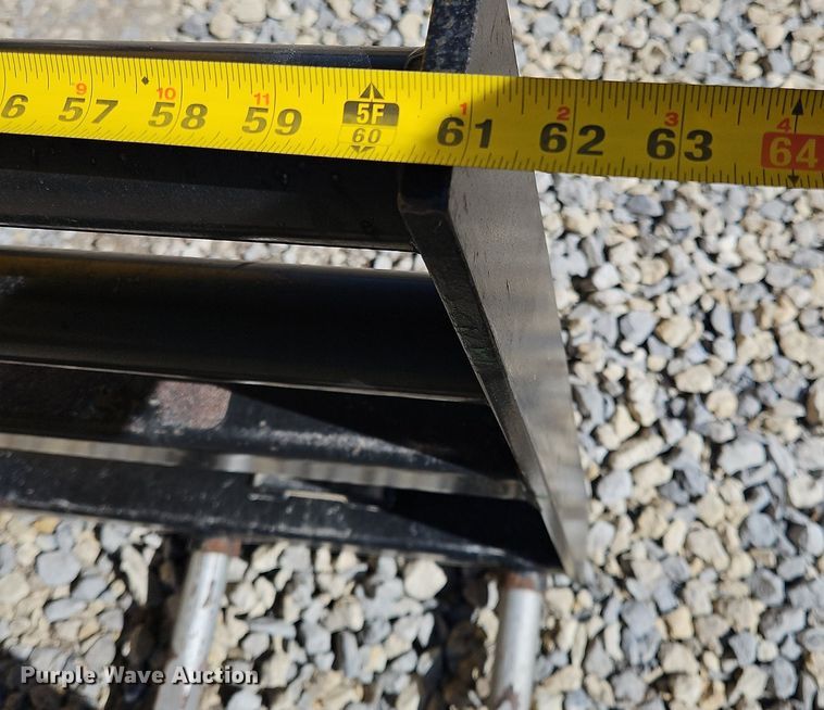 image for item EH5458 Bale spear