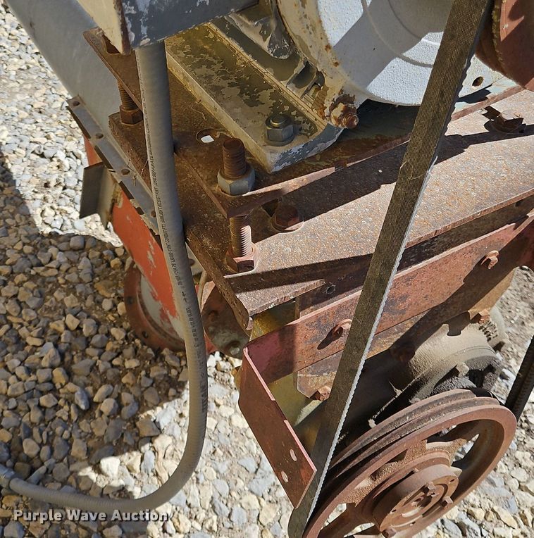 image for item EH5459 Hutchinson grain auger 