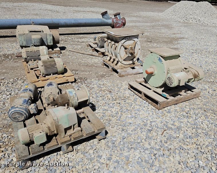 image for item EH5463 (12) electric motors 