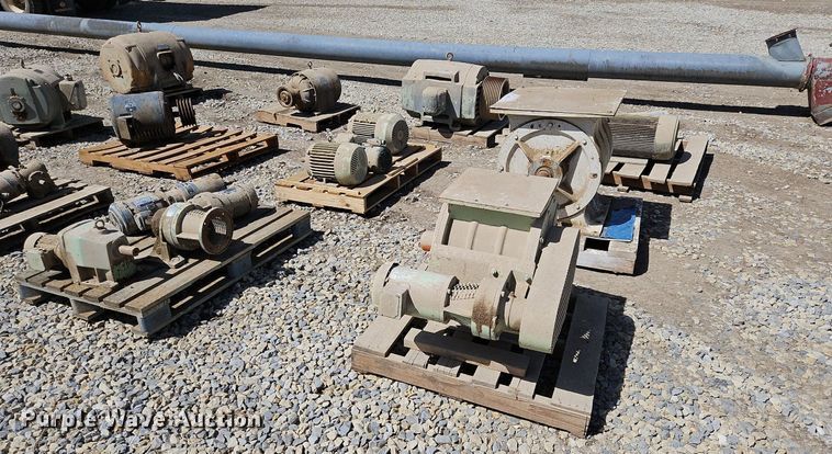 image for item EH5463 (12) electric motors 