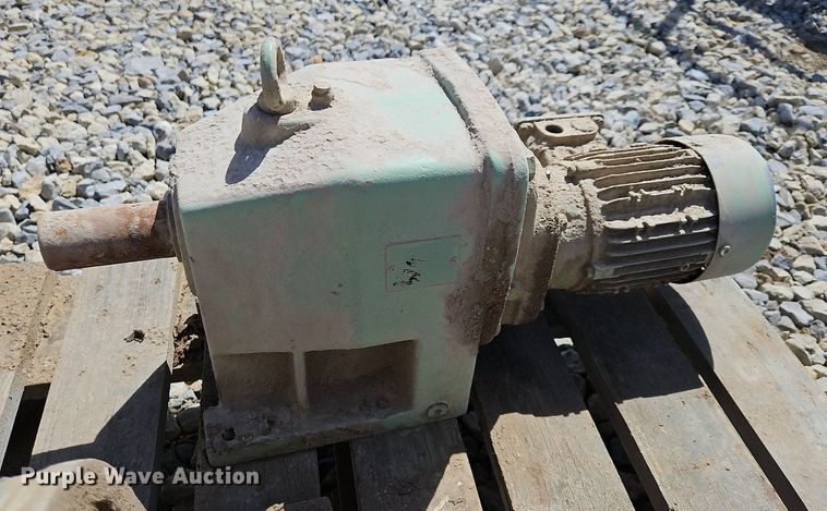 image for item EH5463 (12) electric motors 