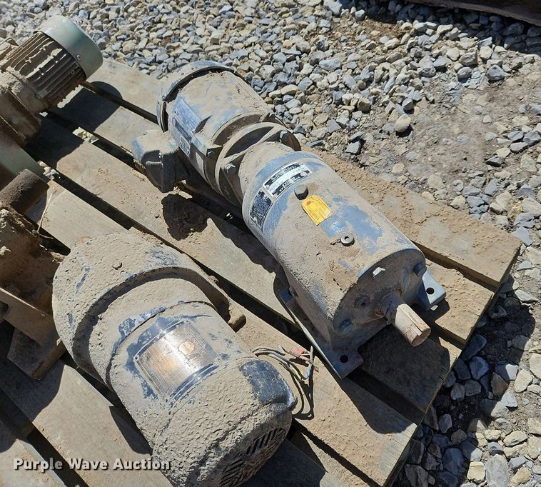 image for item EH5463 (12) electric motors 