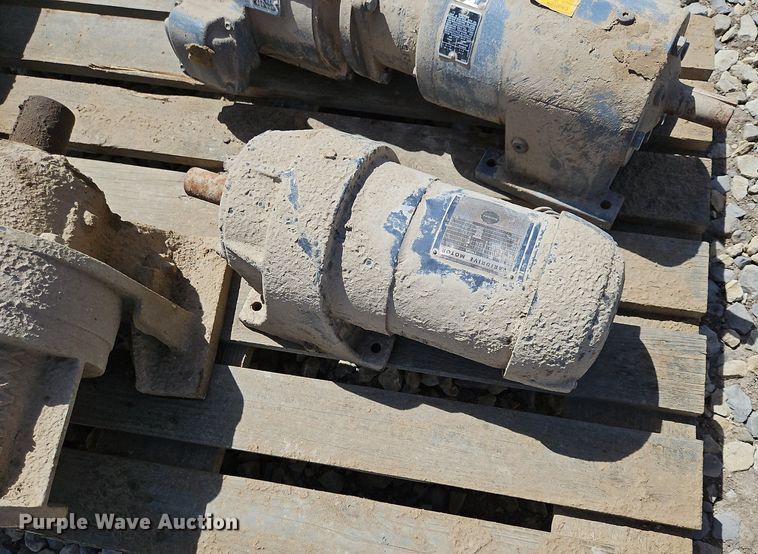 image for item EH5463 (12) electric motors 