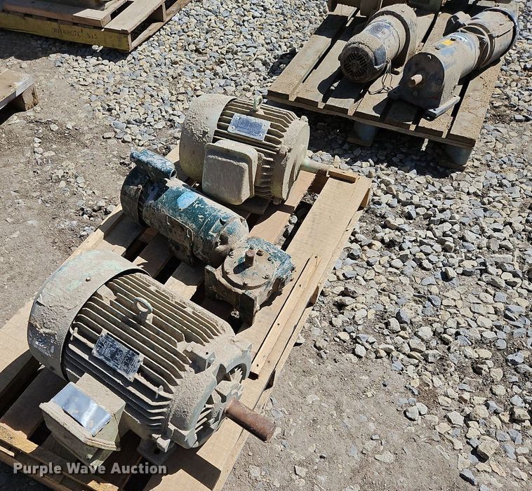 image for item EH5463 (12) electric motors 