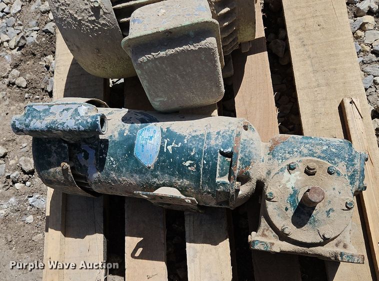 image for item EH5463 (12) electric motors 