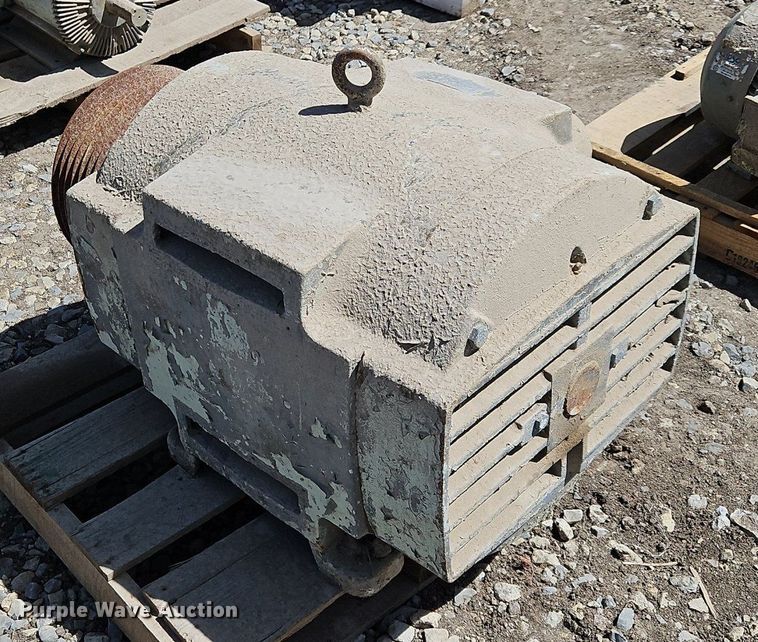 image for item EH5463 (12) electric motors 