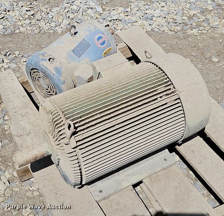 image for item EH5463 (12) electric motors 