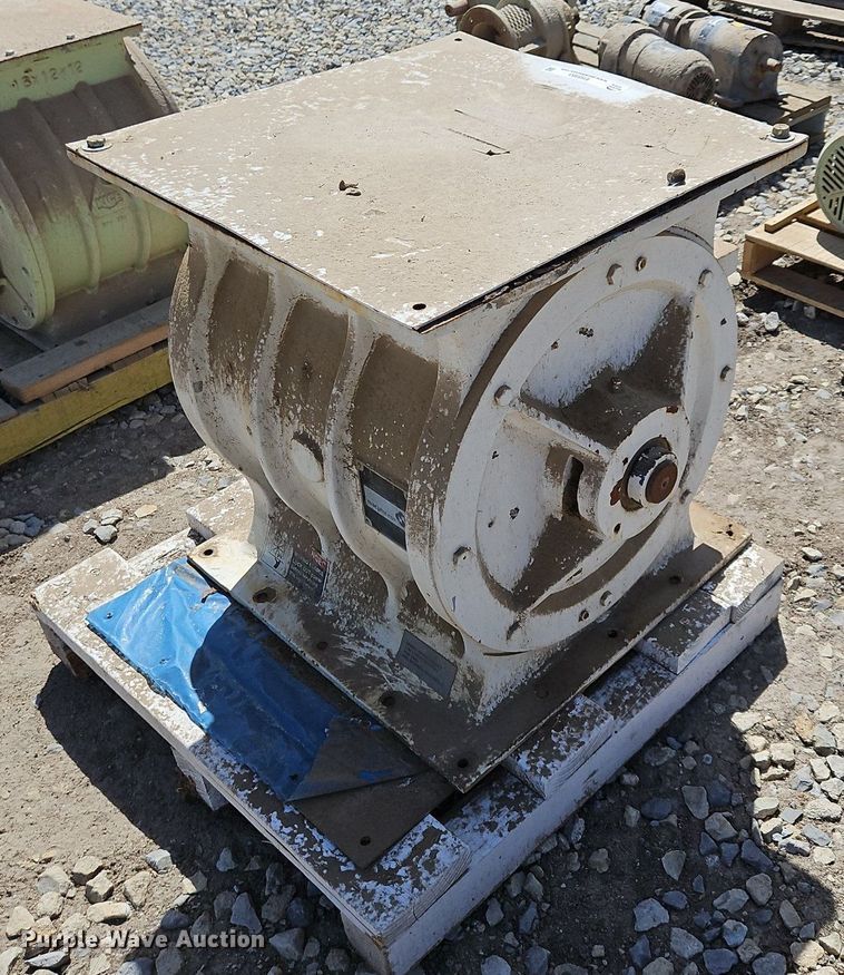 image for item EH5463 (12) electric motors 