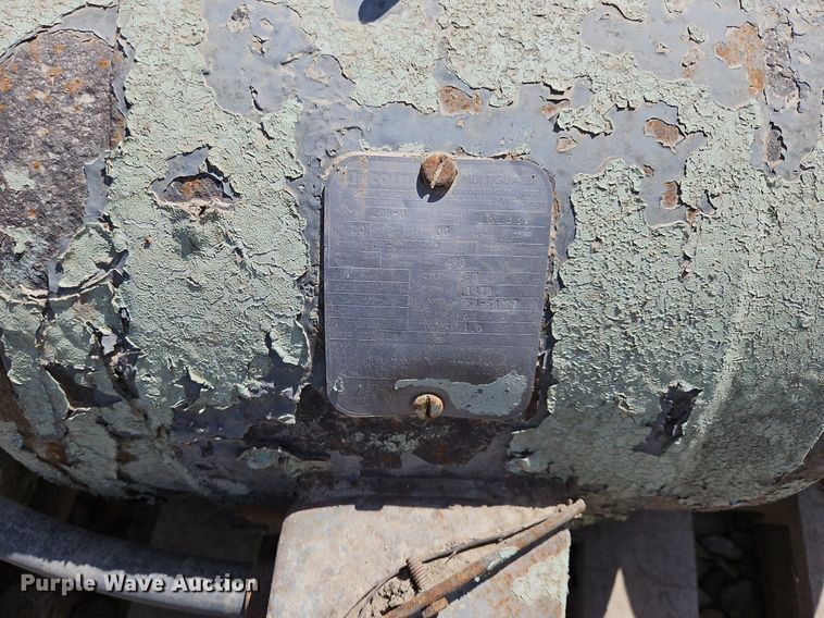 image for item EH5464 Approximately 9 electric motors 