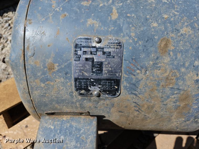 image for item EH5464 Approximately 9 electric motors 