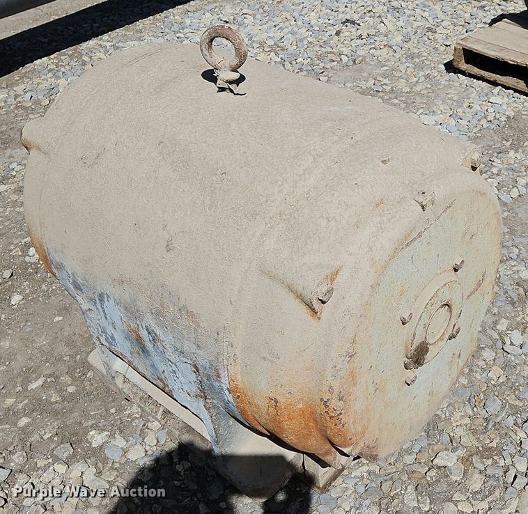 image for item EH5464 Approximately 9 electric motors 