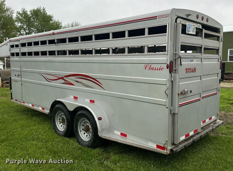 image for item EH5483 2008 Titan 1R8411 livestock trailer