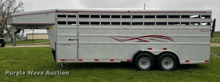 image for item EH5483 2008 Titan 1R8411 livestock trailer