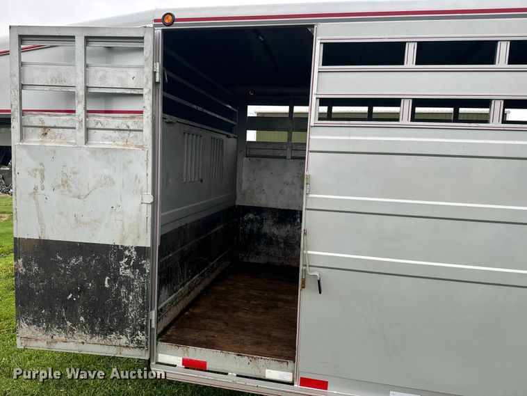 image for item EH5483 2008 Titan 1R8411 livestock trailer