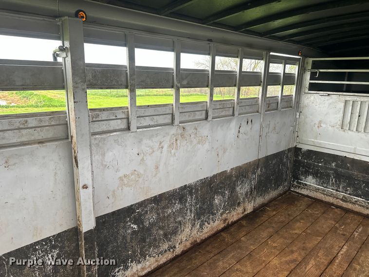 image for item EH5483 2008 Titan 1R8411 livestock trailer