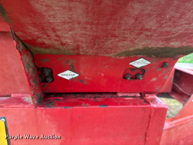 image for item EH5484 Meyer V Force 7500 manure spreader