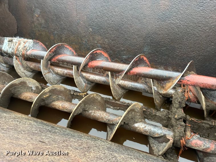 image for item EH5484 Meyer V Force 7500 manure spreader