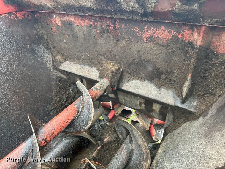 image for item EH5484 Meyer V Force 7500 manure spreader