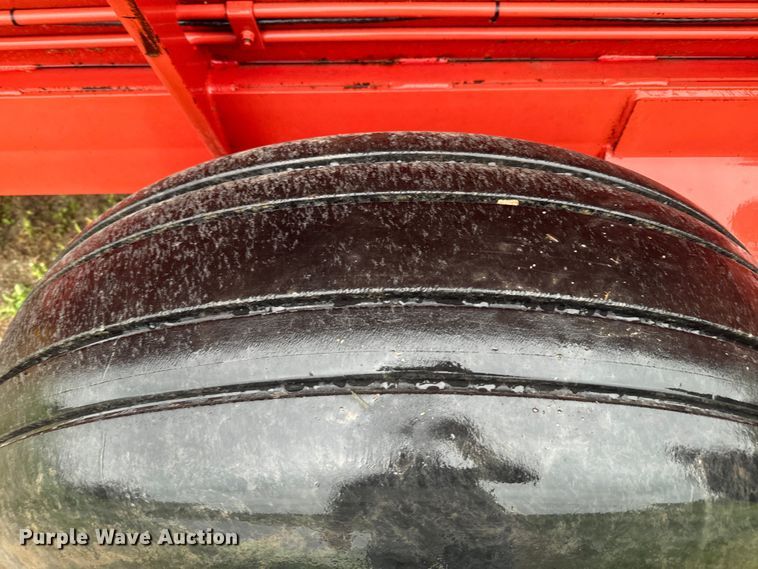 image for item EH5484 Meyer V Force 7500 manure spreader