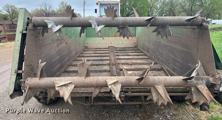 image for item EH5486 Blazer manure spreader