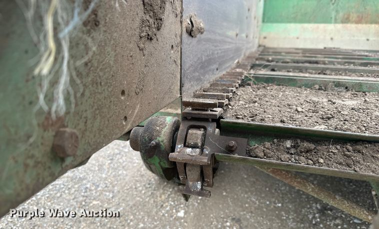 image for item EH5486 Blazer manure spreader