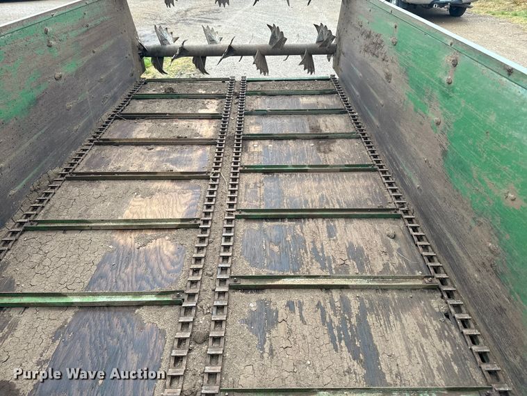 image for item EH5486 Blazer manure spreader