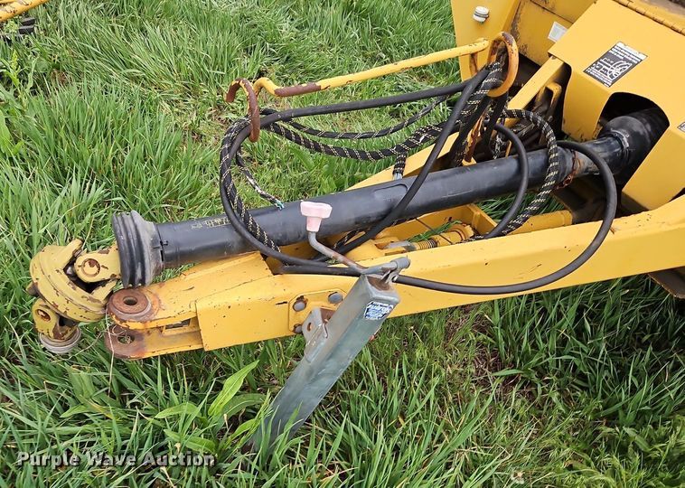 image for item EI3731 1999 Vermeer  505 Series L round baler