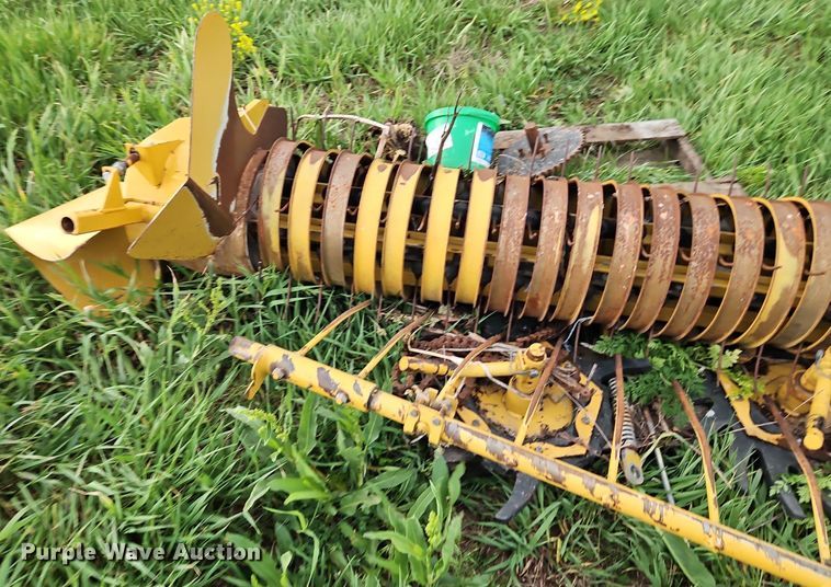 image for item EI3731 1999 Vermeer  505 Series L round baler