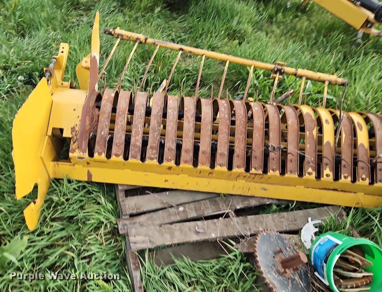 image for item EI3731 1999 Vermeer  505 Series L round baler