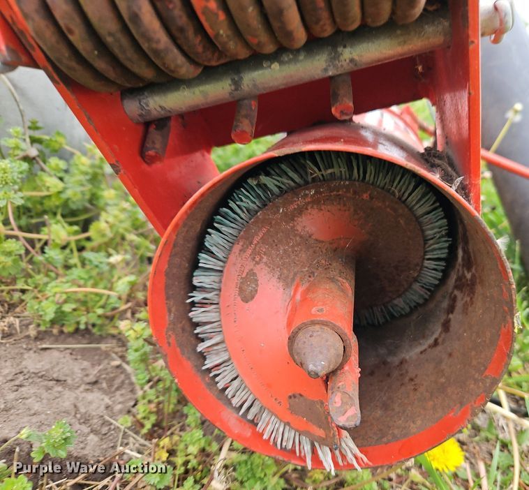 image for item EI3734 Westfield tailgate auger