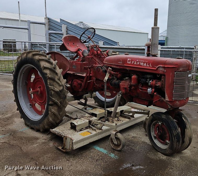 image for item EI3735 1950 International Harvester  Farmall C tractor