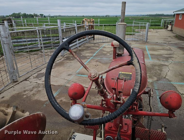 image for item EI3735 1950 International Harvester  Farmall C tractor