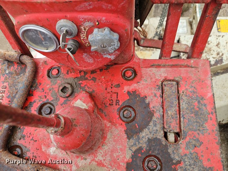 image for item EI3735 1950 International Harvester  Farmall C tractor