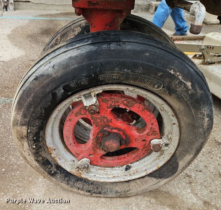 image for item EI3735 1950 International Harvester  Farmall C tractor