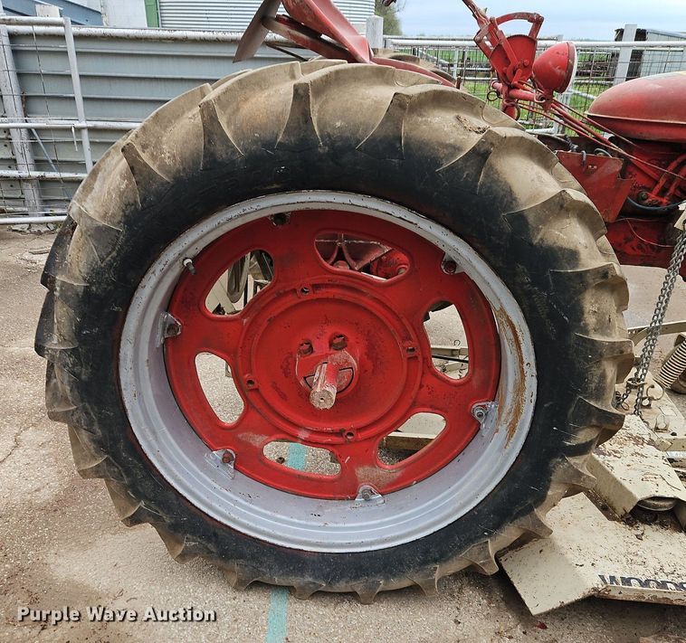 image for item EI3735 1950 International Harvester  Farmall C tractor