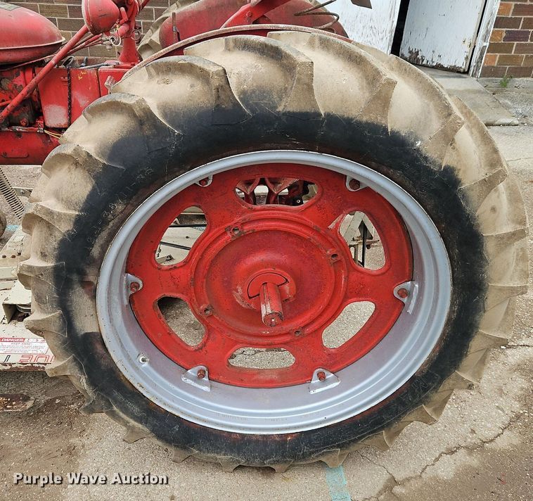 image for item EI3735 1950 International Harvester  Farmall C tractor