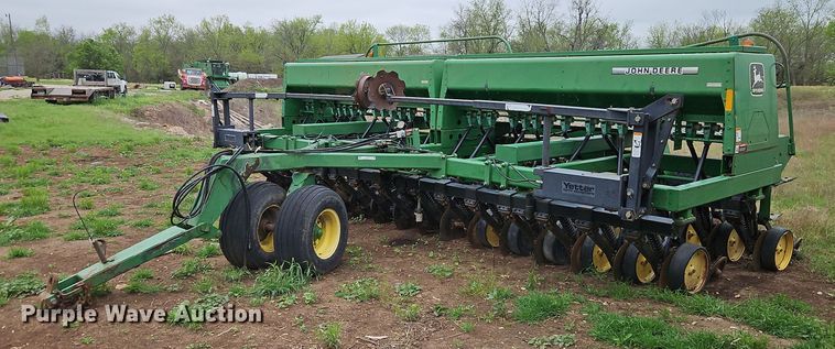 image for item EI3736 John Deere 750 grain drill
