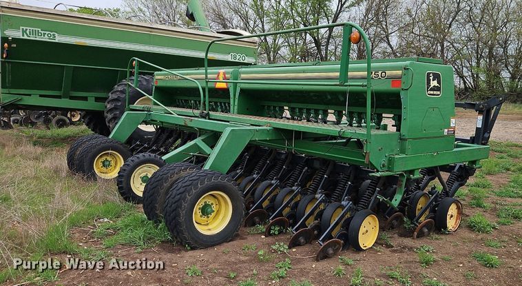 image for item EI3736 John Deere 750 grain drill