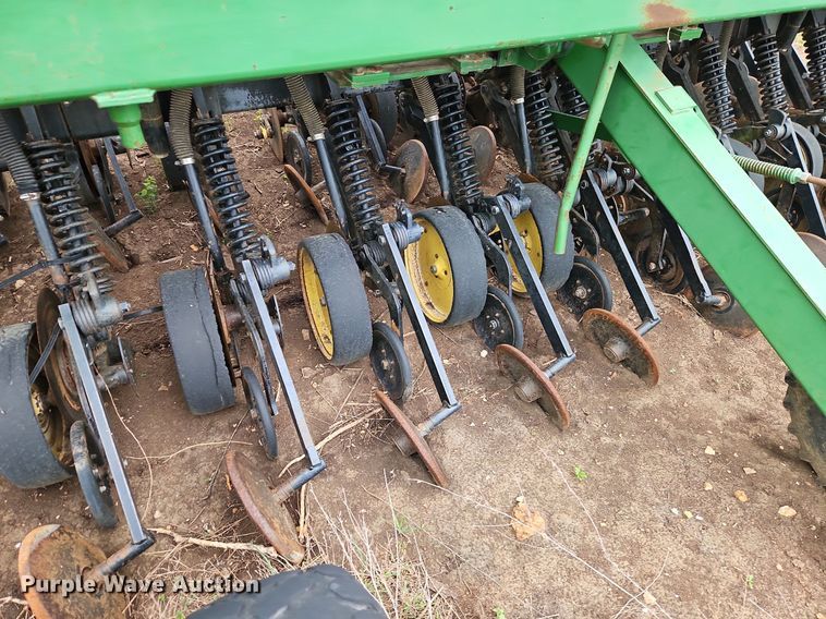 image for item EI3736 John Deere 750 grain drill
