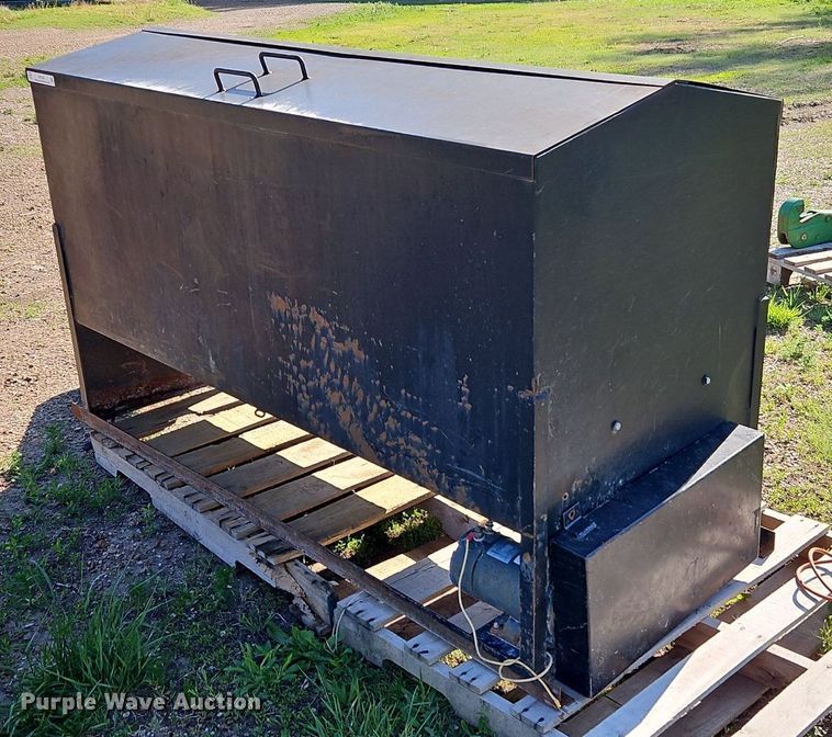 image for item EI3738 Cake feeder